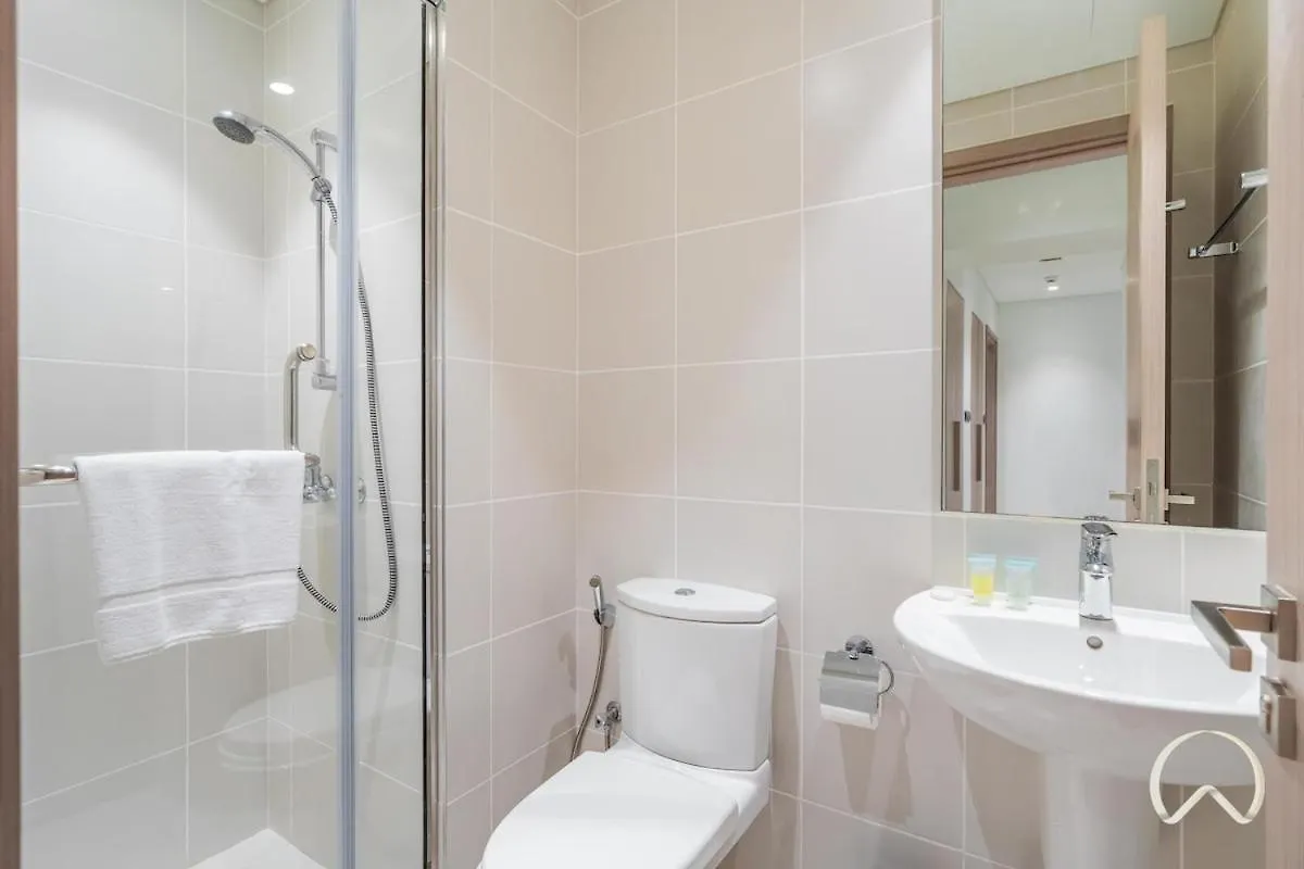 Luxurious 4Br In Act 1 Act 2 With Burj Khalifa View Apartment Dubai