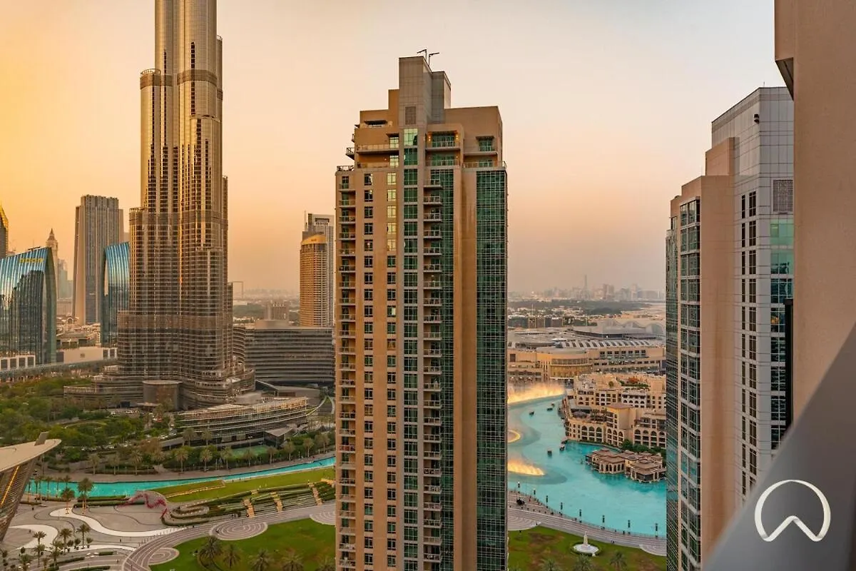 Luxurious 4Br In Act 1 Act 2 With Burj Khalifa View Apartment Dubai 0*,