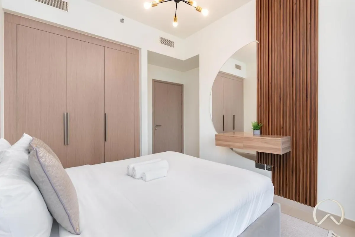 Luxurious 4Br In Act 1 Act 2 With Burj Khalifa View Apartment Dubai