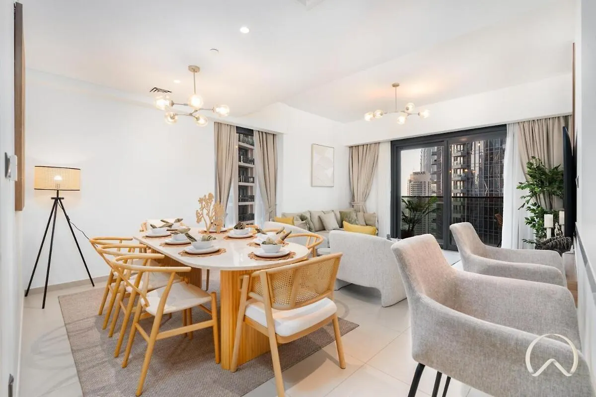 Luxurious 4Br In Act 1 Act 2 With Burj Khalifa View Apartment Dubai United Arab Emirates