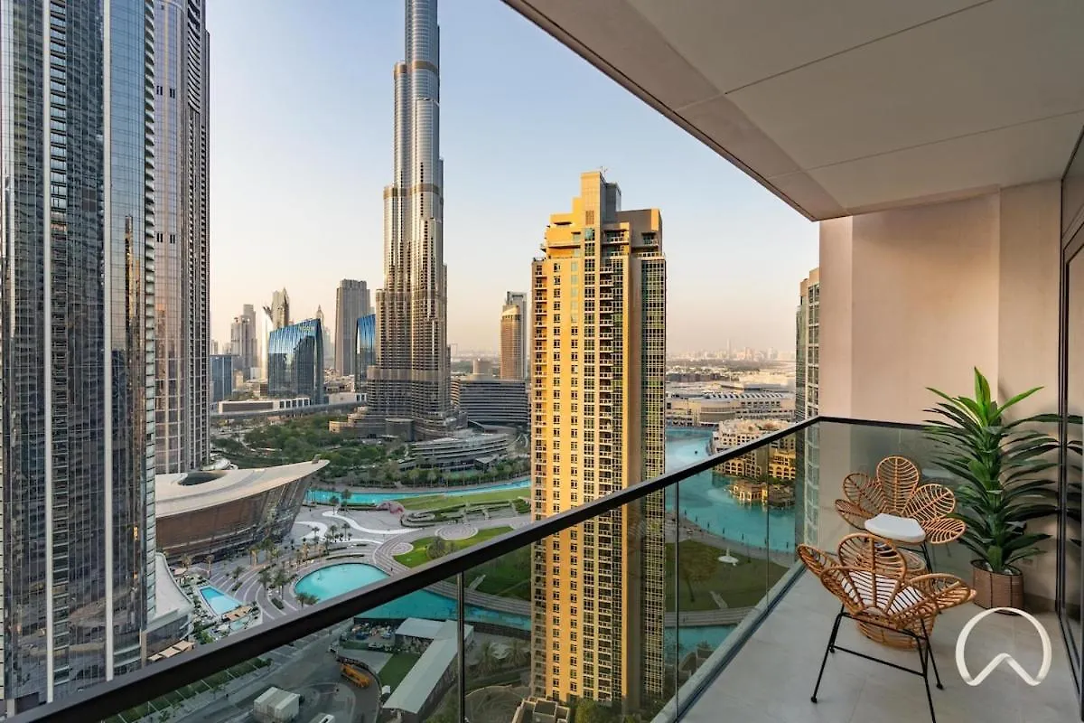 Luxurious 4Br In Act 1 Act 2 With Burj Khalifa View Apartment Dubai